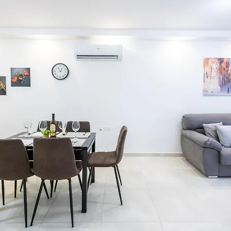 Court By Buena Vista Apartment Bur Marrad