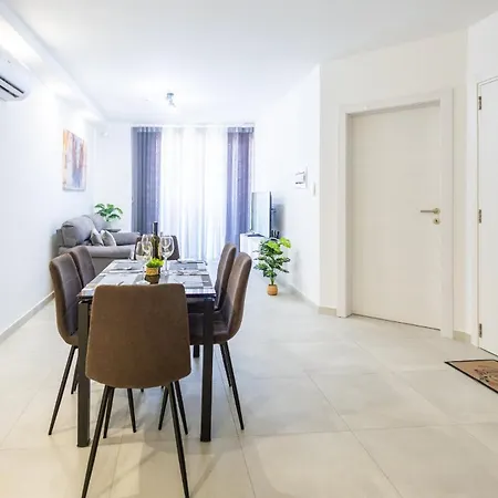 Court By Buena Vista Apartment Bur Marrad