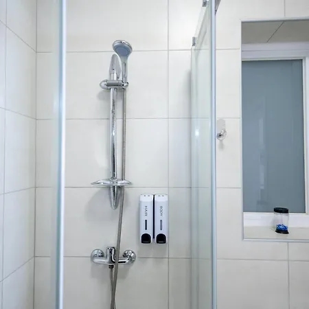 Court By Buena Vista *