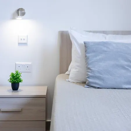 Court By Buena Vista Apartment