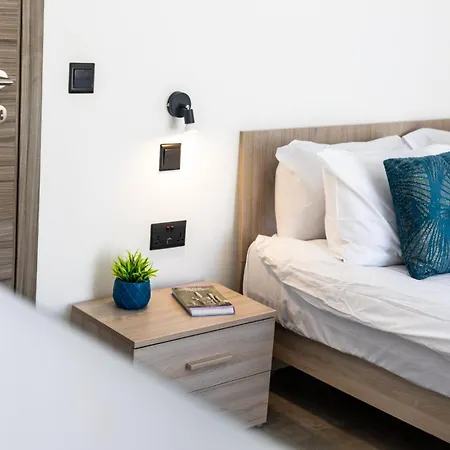 Court By Buena Vista Apartment Bur Marrad