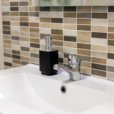 Court By Buena Vista דירה *