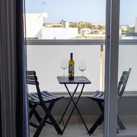 Court By Buena Vista *