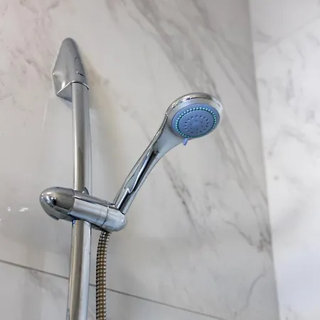 Court By Buena Vista דירה *