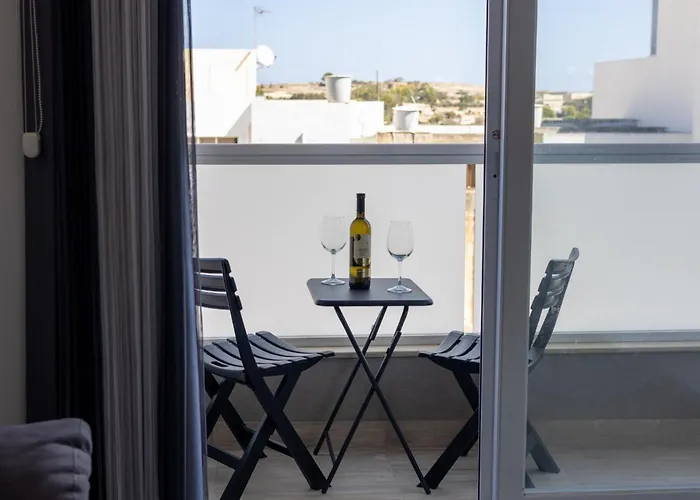 Court By Buena Vista *