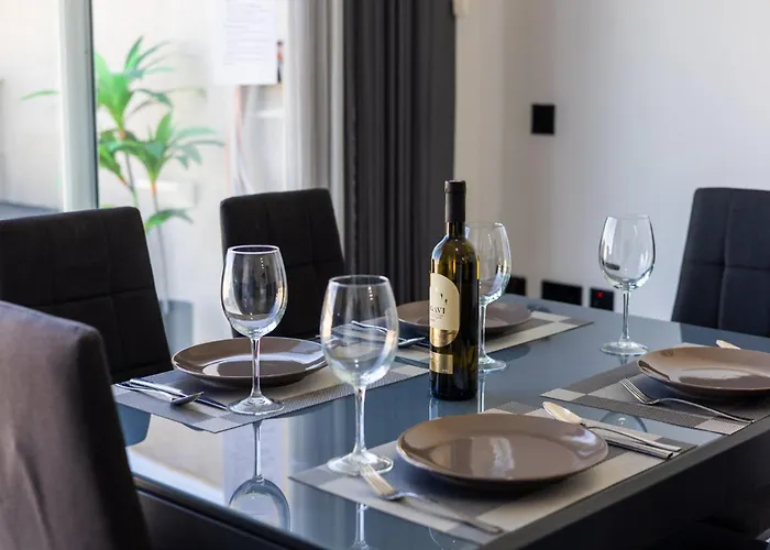 Court By Buena Vista Bur Marrad